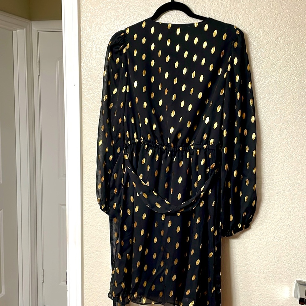 Never worn - Black and Gold - Picture 2 of 2